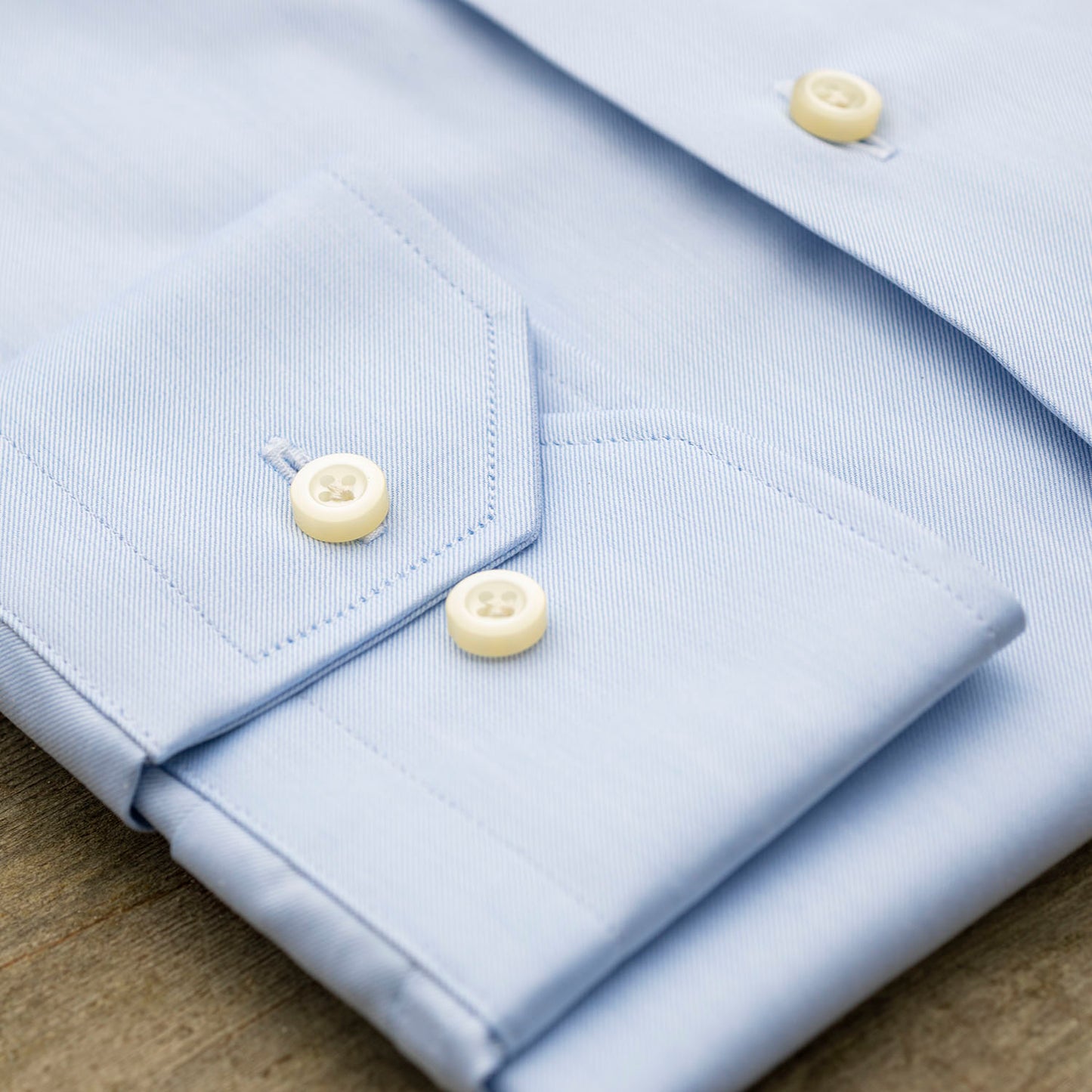 Hagen Dress Shirt in a Blue Fine Twill